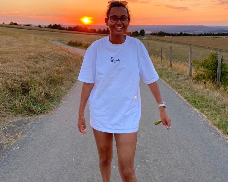 Das Bild zeigt die Freiwillige.